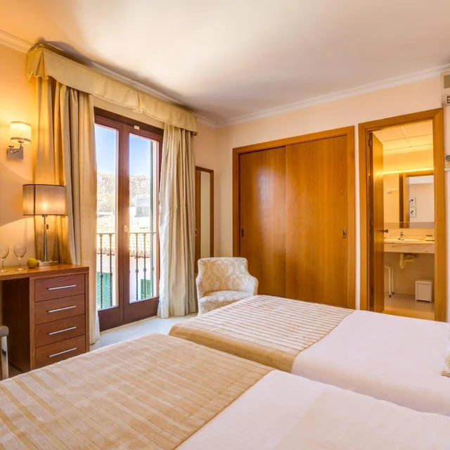 غرفة قياسية بسريرين منفصلين، Miramar Hotel 4/9