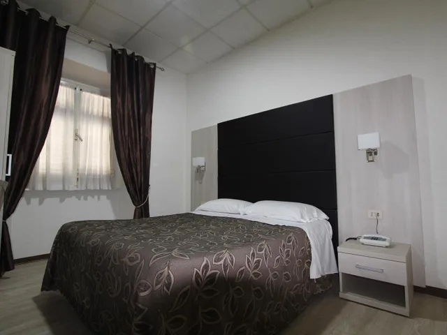 غرفة تُحدَّد عند الوصول، Concorde Hotel 1/2