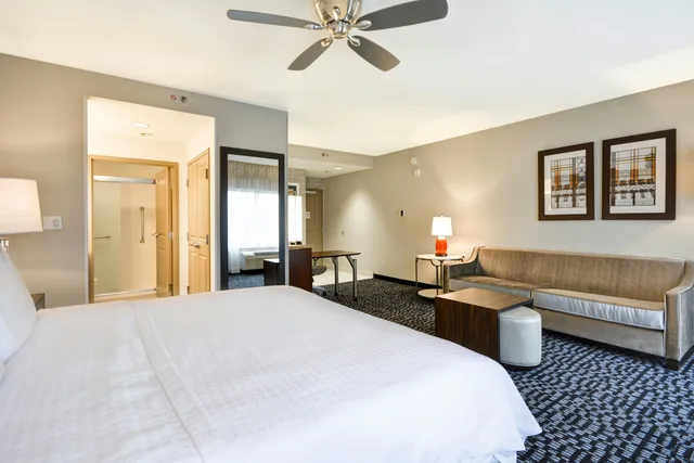 استوديو بسريرين كوين، Homewood Suites By Hilton Birmingham Downtown Near Uab 2/3
