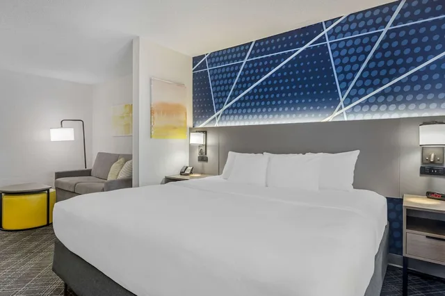 جناح استوديو بسرير كينج مع أريكة، Comfort Suites West Indianapolis - Brownsburg 3/4