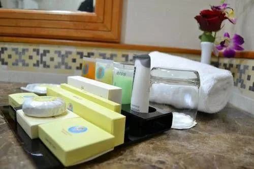 غرفة تنفيذية، La Quinta by Wyndham Dubai Jumeirah 3/4
