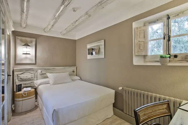 Mini, Single Bed, Hotel Luze El Toro 1/2