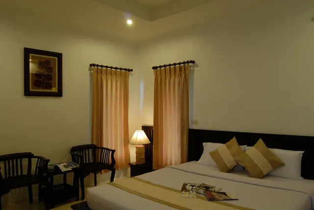 Garden Court, Bungalow, King Bed, Promtsuk Buri Resort 1/4