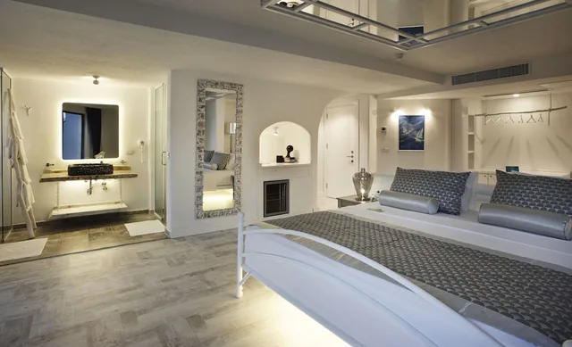 جناح جونيور بسرير كينج بإطلالة على البحر، Alley Prime Hotel 2/4