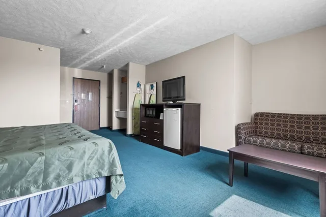 غرفة بسرير كوين، Burgundy Inn & Suites 2/10