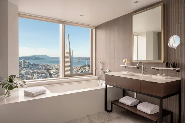 1 Bedroom, Suite, King Bed, Bridge View، Four Seasons Hotel San Francisco at Embarcadero 5/7