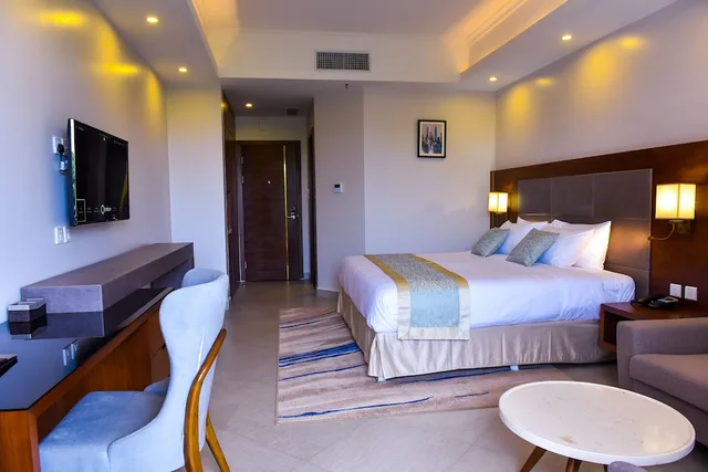 Executive, King Bed, Admas Grand Hotel 2/3