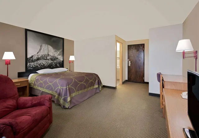 غرفة قياسية بسرير كوين، Fairbridge Inn And Suites 2/5