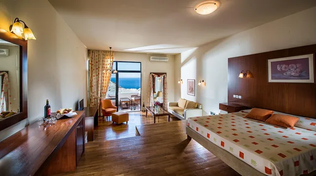 Junior Suite, Inland View، Athina Palace Resort & Spa 2/8