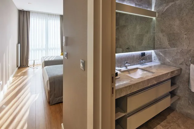 بنتهاوس بسريرين منفصلين وسريرين كينج بـ4 غرف نوم، Anthill Suites 7/8