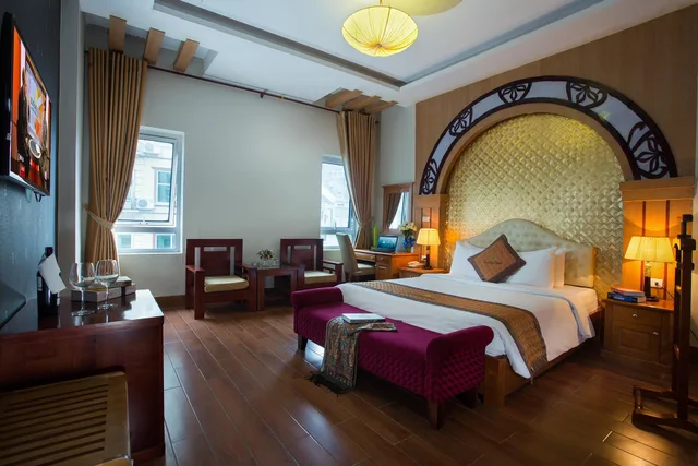 جناح، Vong Xua Hotel 1/1
