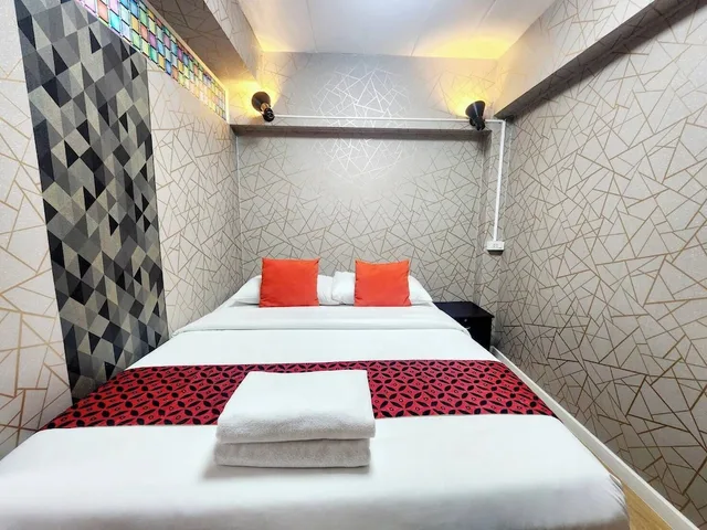 غرفة بسرير كوين، Khaosan Art Hotel 2/6