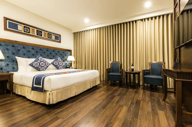 غرفة غراند بريميوم بسرير كينج، Balcona Hotel Da Nang 1/9