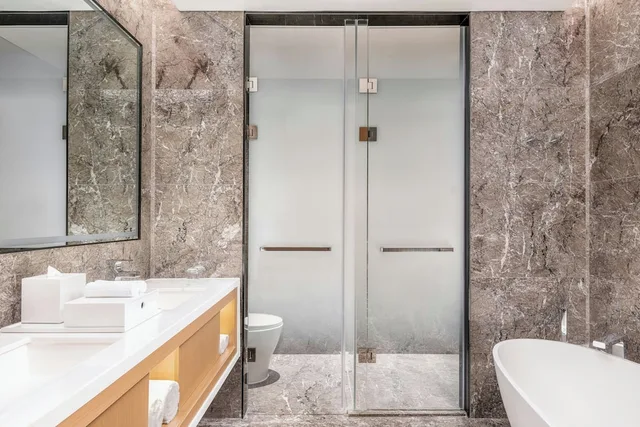 جناح جونيور بسرير كينج، The Westin Wuhan Hanyang 8/8
