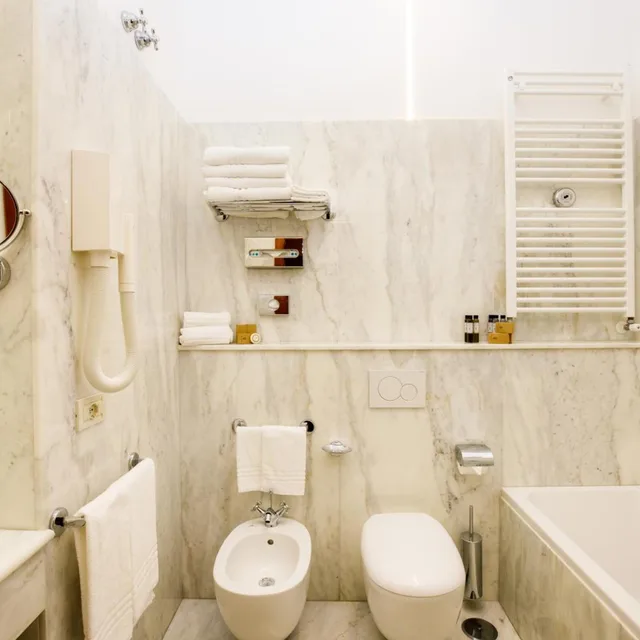 غرفة رباعية، Hotel Palazzo Guardati 3/6