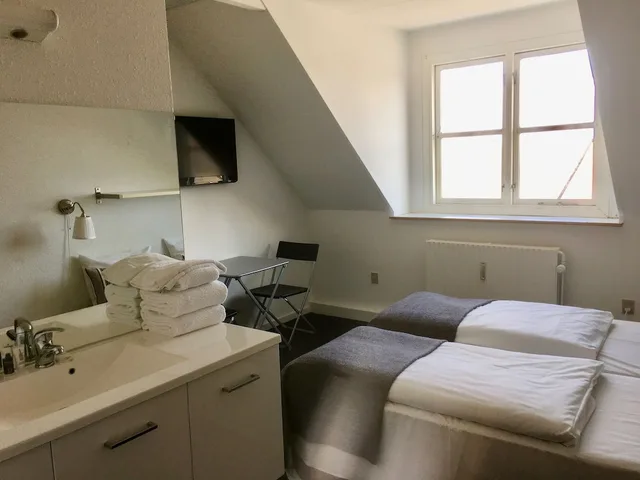 Economy, Double Bed, Private Bathroom, Herman Bang Bed And Breakfast 2/6