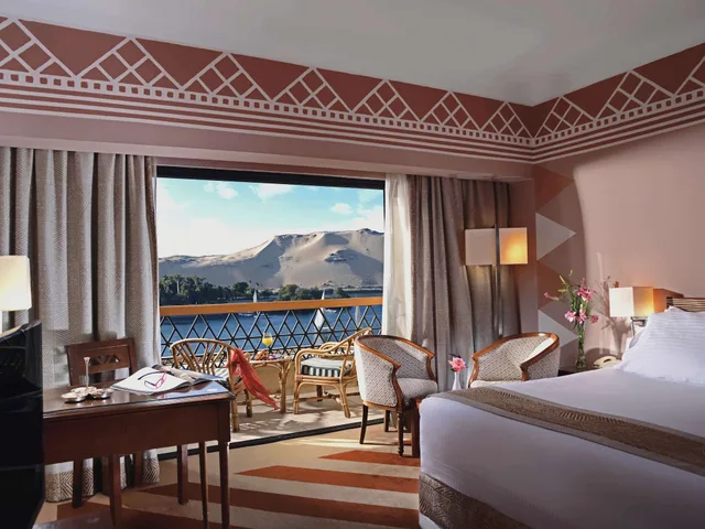 غرفة كلاسيكية بسرير كينج بإطلالة على النهر، Movenpick Aswan 3/8