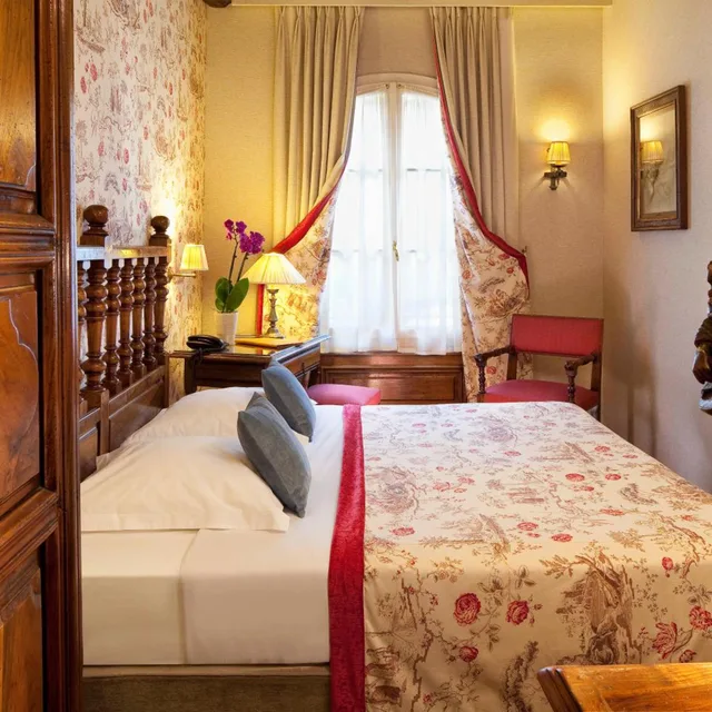 غرفة قياسية بسريرين منفصلين، Hotel Left Bank Saint Germain 6/9