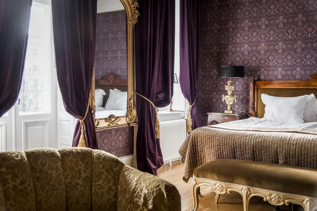 غرفة تنفيذية بسرير مزدوج بإطلالة على المدينة بشرفة، Hotel Eggers 1/6