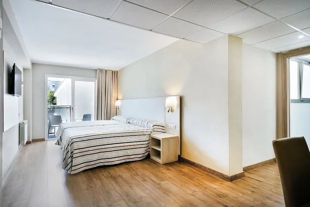 Standard, Single, 2 Double Beds، Best San Diego Hotel 6/8
