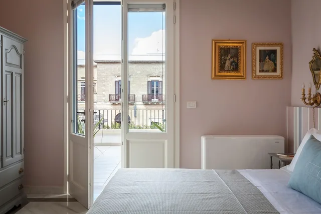 غرفة سوبيريور بسرير كينج، Coclee Suite Palace 1/5