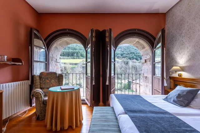 غرفة بسرير فردي، Monasterio de San Millan 5/10