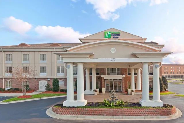 جناح بسرير كينج مع أريكة لذوي الإعاقة، Holiday Inn Express Hotel & Suites Vicksburg 1/1