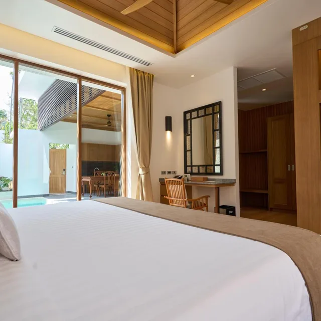Pool, Villa, King Bed, Malisa Villa Suites 3/9