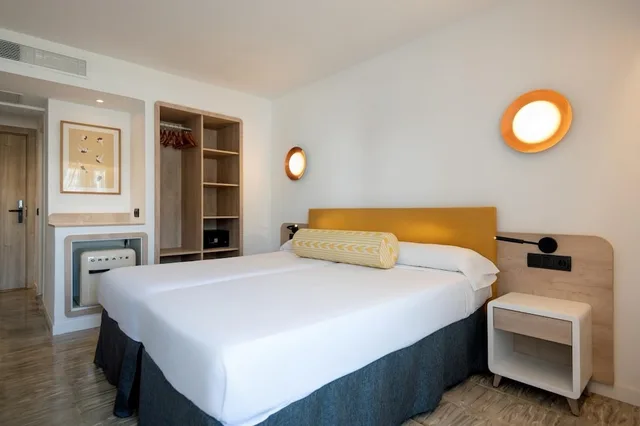 غرفة بسرير مزدوج بشرفة، Hotel Foners - Adults Only 5/9