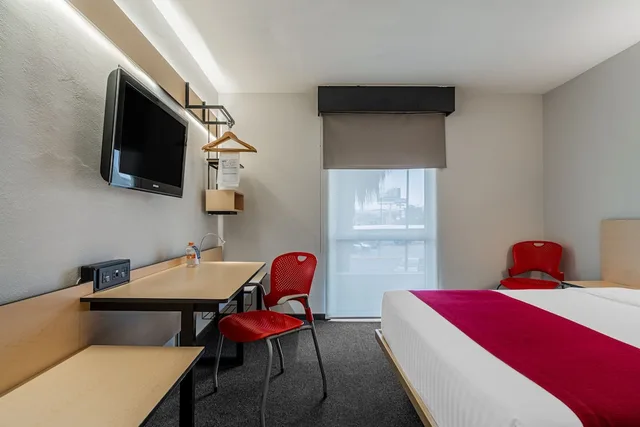 غرفة بسرير كوين، City Express by Marriott Queretaro Jurica 2/6