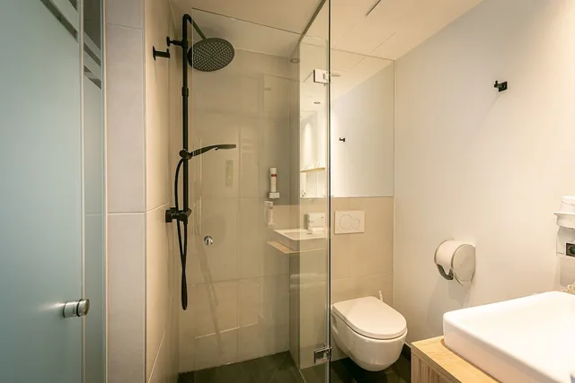 غرفة كومفورت بسرير مزدوج بشرفة، Hotel Rocket Rooms Velden 4/7
