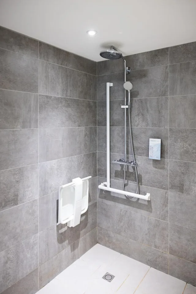 غرفة قياسية ثلاثية، CAMPANILE LIMOGES CENTRE - GARE 8/10