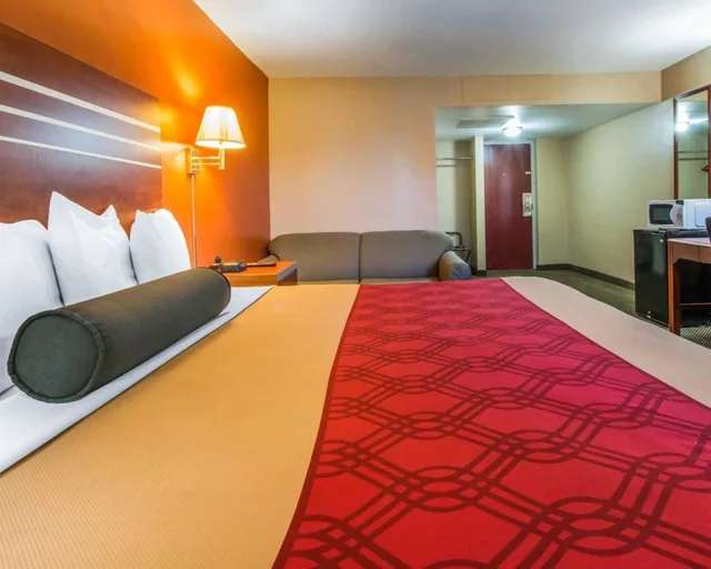 غرفة قياسية بسرير كينج، Econo Lodge Hermitage South 1/3