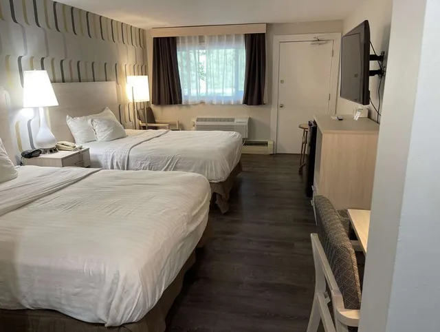 جناح بسرير كينج وسريرين كوين، Woodwards White Mountain Resort, BW Signature Collection 2/4