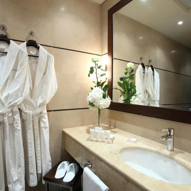 غرفة ديلوكس بسرير كينج، Starhotels Ritz 7/10