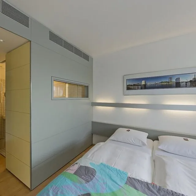 Comfort, Twin Beds, Berliner Hof 1/7