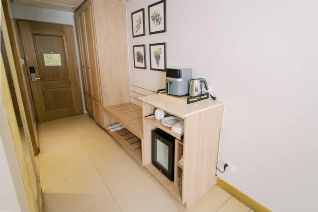 Room, King Bed, Balcony, MCollection - Scenic Tagaytay Getaway with Taal Views 2/4