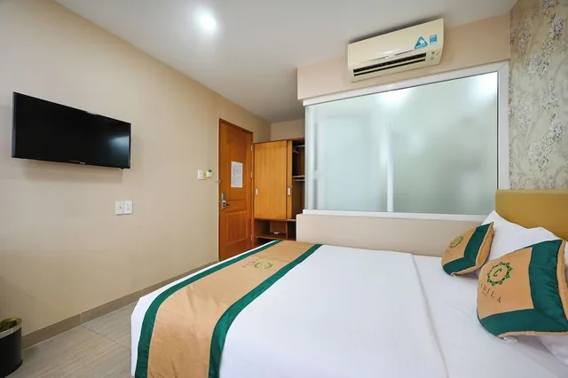 غرفة ثلاثية بسرير كوين، Camila Hotel 4/10