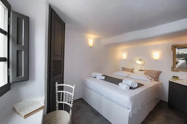 Deluxe, Suite, Double Bed, Sunset View, Sofa, Theodora Suites - Adults Only 3/5