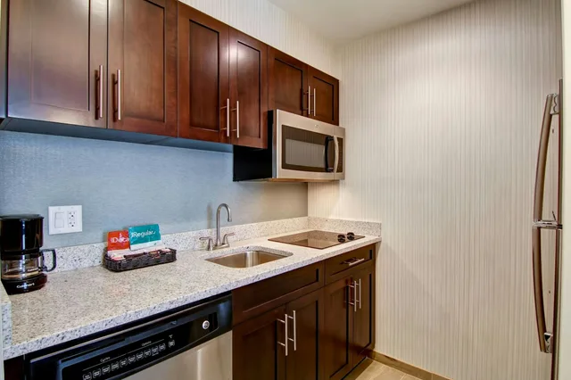 جناح بسريرين كوين لذوي الإعاقة، Homewood Suites By Hilton Clifton Park 3/5