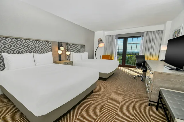 غرفة بسريرين كوين، Doubletree By Hilton Austin 1/5