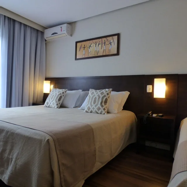 غرفة بسرير مزدوج وسرير فردي، Hotel Pousada Querencia 3/10