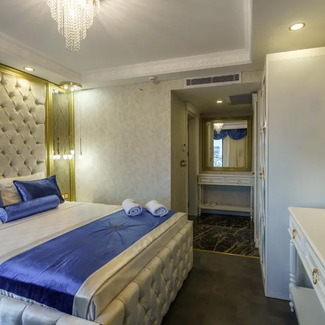 Deluxe, Les Lion Luxury hotel & spa 4/10