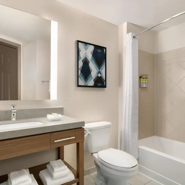 جناح بسريرين كوين بغرفة نوم واحدة، Candlewood Suites Dixon by IHG 6/7
