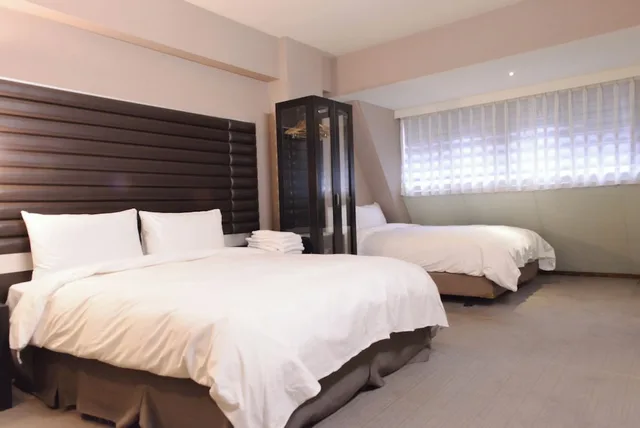 غرفة بريميوم رباعية بسريرين مزدوجين، W5 Best Hotel 1/2