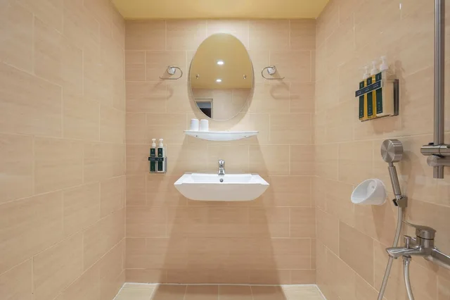 غرفة اقتصادية بسرير مزدوج، Kindness Hotel Wu Jia 6/7