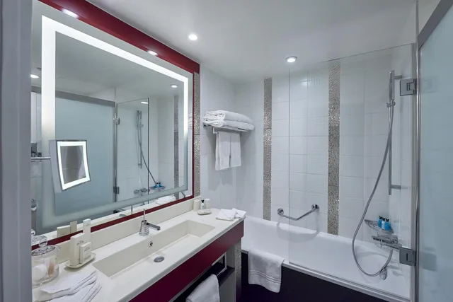 غرفة سوبيريور بشرفة، Disney S Hotel New York 5/6