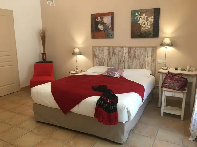 غرفة كومفورت بسرير كوين، Hotel Les Ambres 4/7