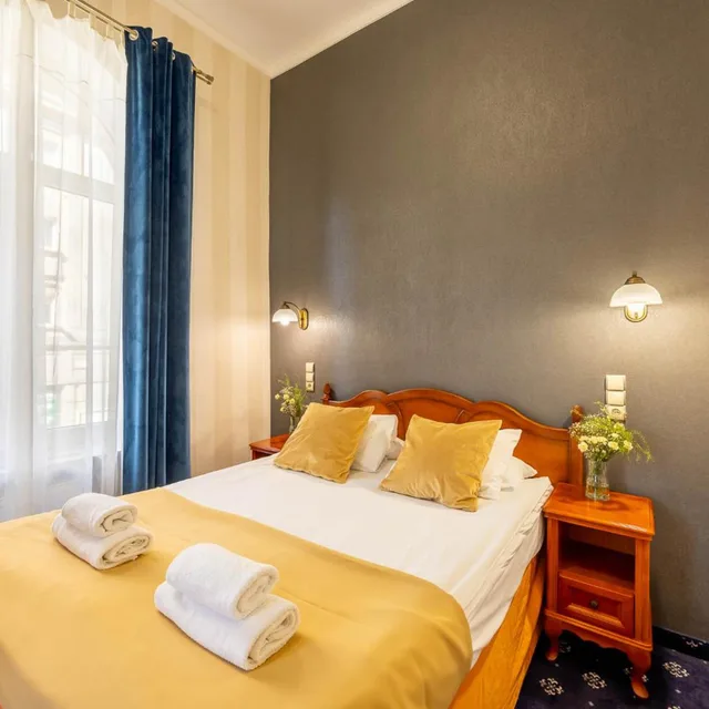 جناح، Hotel Europejski 4/9