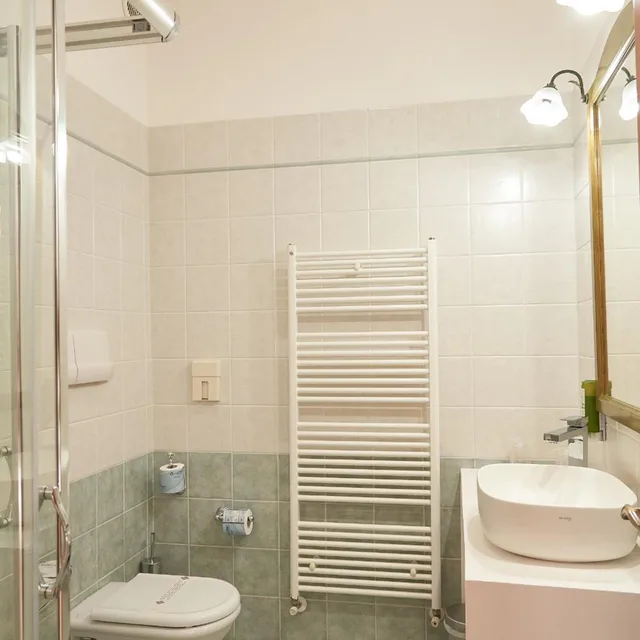 غرفة ديلوكس بسرير مزدوج بإطلالة على البحر بشرفة، Hotel Montecallini - Adult Only 14 6/7
